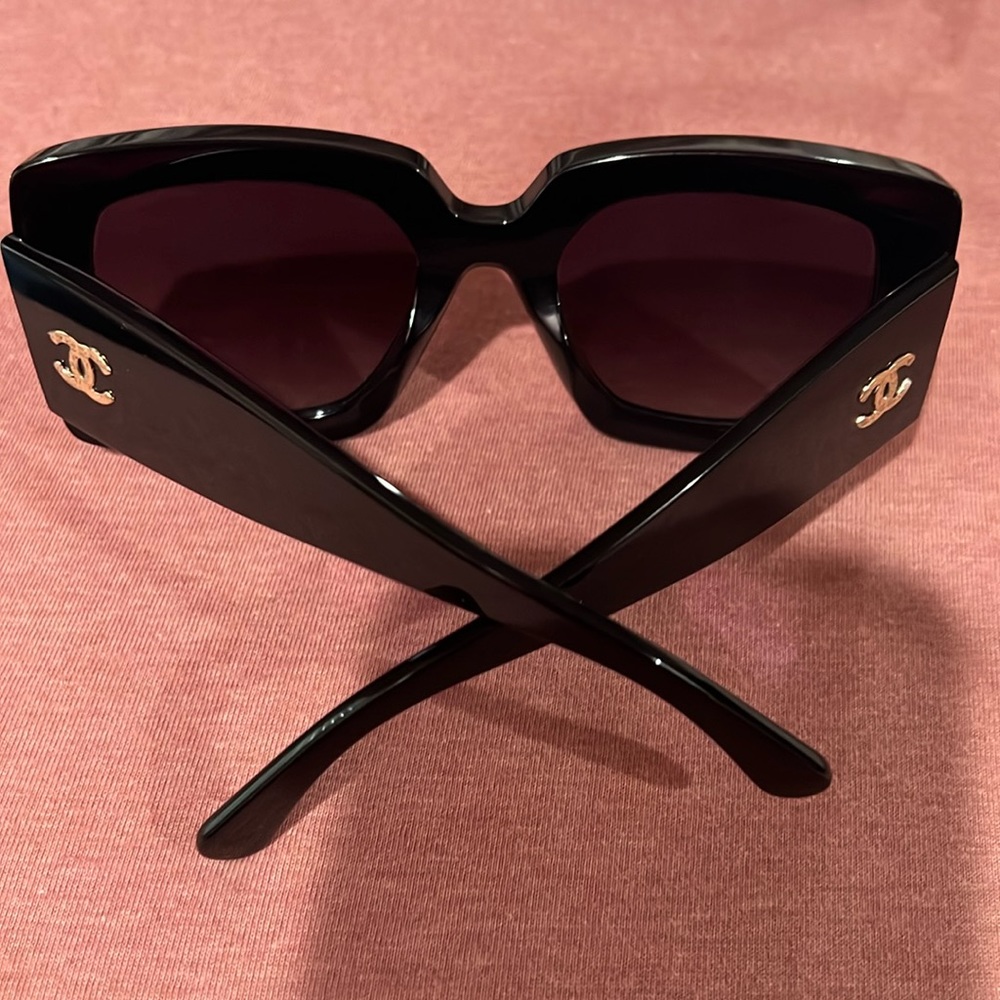 Authentic Chanel glasses no case